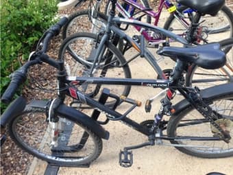 Sale Diamond Back Bike with Free Locker 120$ 1