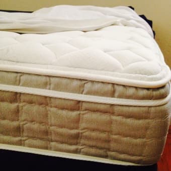 Serta Twin size bed mattress, foundation, frame and wheels $450 3