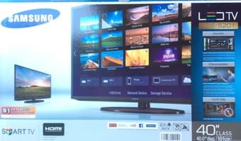 Samsung smart TV 40" series 5201 $370 1