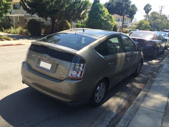 2005 Toyota Prius - $7500 2
