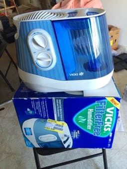 Vicks humidifier $15 1
