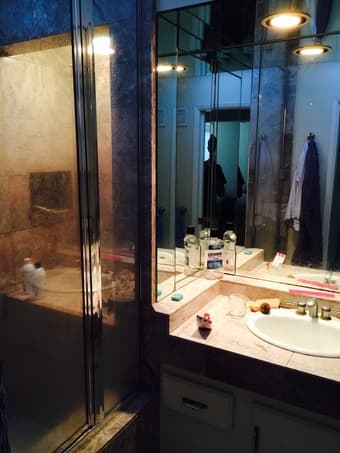 Room available in a beautiful 3 br house in West Menlo Park $1275/mo 3