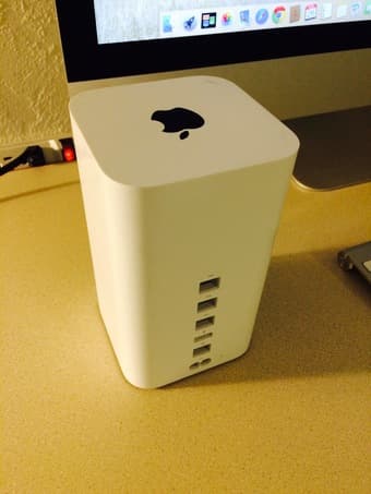 Apple AirPort Extreme Base Station (ME918LL/A) - $120 OBO 1