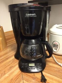 Cuisinart Automatic Grind and Brew Coffemaker, $20 1