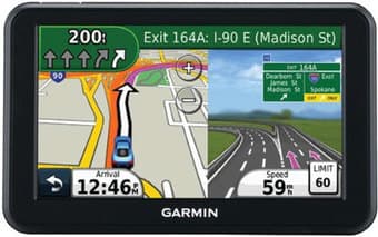 2x Garmin GPS 5'' AND 8'' GREAT FOR ROAD TRIPS 1