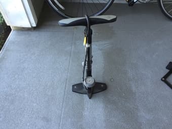 Serfas TCPG bicycle floor pump - $25 1