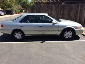 2000 Silver Toyota Camry LE, 143500 miles, Single Owner 1