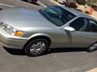 2000 Silver Toyota Camry LE, 143500 miles, Single Owner 3