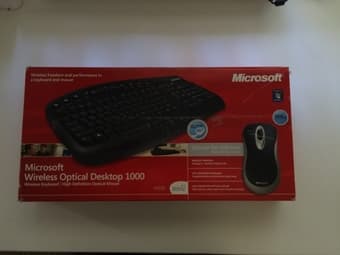 Microsoft Wireless Optical Desktop 1000 ( Wireless keyboard + Mouse) 1