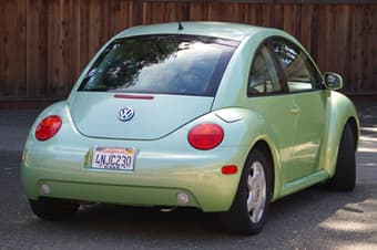 Volkswagen New Beetle 2001 Metallic Green $3950 2