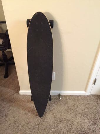 Moving Sale-Hamilton Blender/Pineapple Slicer/Skateboad/Back Pillow 3