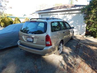 2002 Ford Focus ZTW wagon with 90k miles  $3000 2