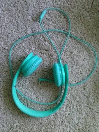 Beats solo HD Drenched headphones (90$) 2