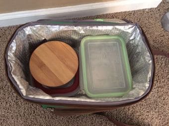 Xing's Moving Sale-Heat Preservation Lunch Bag/Picnic Bag-$20 3