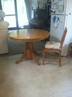 Solid oak dining table - $30 obo 1