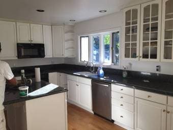 Awesome Master Bedroom w/ Private Bath in Large Shared House 2