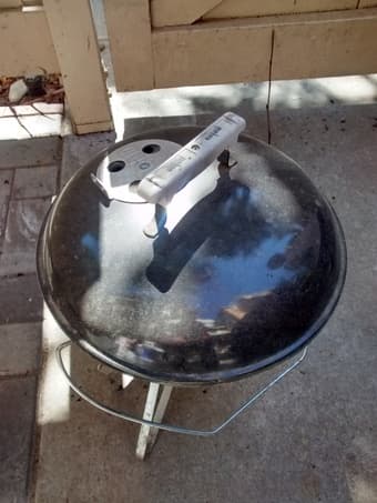 Charcoal grill small for $10 1