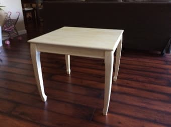 Coffee Table 12$ 1