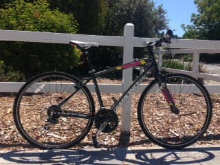 Diamondback Hybrid Bike, Ladies 5'7"-5'9" frame, $325 OBO 1