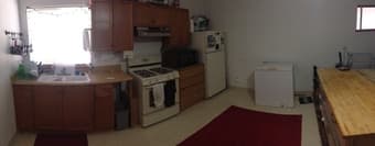 $1400 1 bedroom,1 bath util included. 1600sqft in East Palo Alto 2