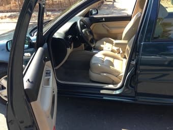 2001 VOLKSWAGEN JETTA 2.8L Gasoline V6 / LOW MILEAGE - $3900 2