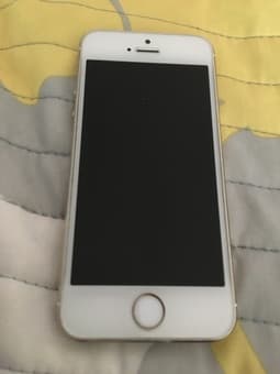Iphone 5S White/Gold 16GB. Mint conditions $330 1