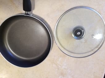 sell kitchen 8 Piece Non stick Black Soft handle Cookware Set 1