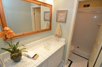 Spacious room in San Carlos! 2
