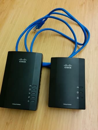 Wireless Network Extender (PLWK400) - 50$ OBO 1
