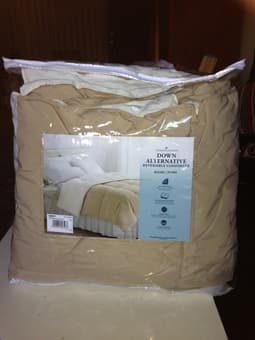 Brand new reversible comforter 1