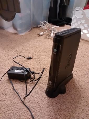 Motorola NVG510 4-Port 10/100 Wireless N Router $19 1