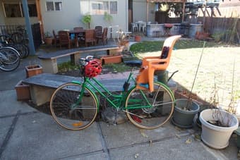 Schwinn Suburban 10 speed with Thule RideAlong 450$ 1