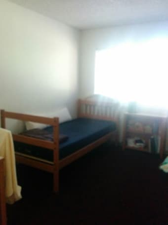 Sublet - EV lowrise, 2 bedroom apartment, December 3rd - December 23rd 1