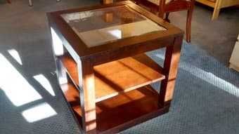Coffee Table -- 30$ 1