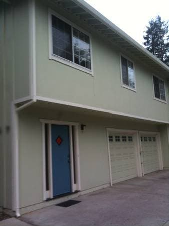 Room in Well-Situated Townhome, $1017/mo + utilities 1