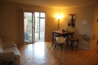 Lease take over 2 Br 1Ba w yard west Menlo Park bike to Stanford 2750$ 1