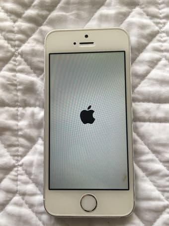 iPhone 5S 64GB silver v.good con, AT&T -$480 OBO willing to negotiate 1