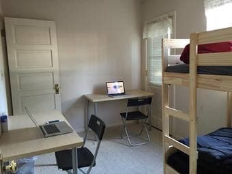$750 - Shared room 20 minutes biking from Stanford 2