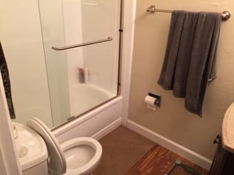 Clean bedroom in mountain view 1300$ 2