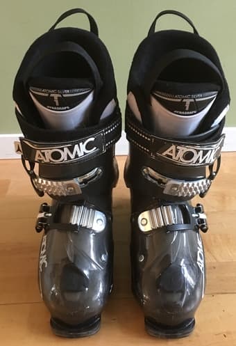 Atomic Ski Boots size 26.0-26.5  $60 1