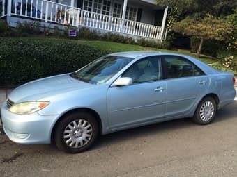 出售2005 Toyota Camry LE. 自动挡，124000 Mileage, 3