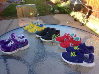 Kids running shoes (4-5yrs) Nike, converse 1