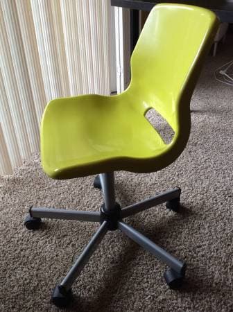 SNILLE Swivel Chair (Green) - $5 1