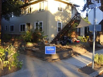 $835 Room opening in an cooperative house mid-late December / Jan 1st 1