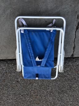 Beach folding chair. $5 2