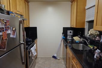 Large one bedroom apartment with parking space, $2200 p/m Menlo Park 1