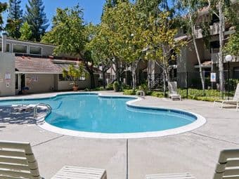 1 Bedroom available for rent ($1000) in 3Bed/2.5Bath apt in Sunnyale 2