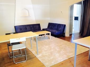 $950 - Shared female room one block from Stanford 2