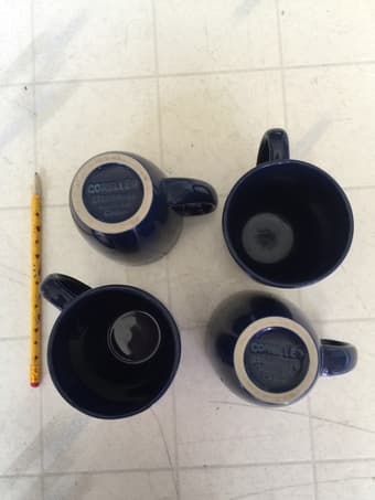 For sale: 4 ceramic cups陶瓷杯 ($5); cafeteria trays 托盘($3).,etc 1