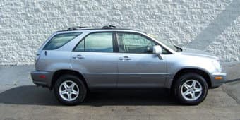 1999 Lexus RX300 SUV- Clean Title- Excellent Condition 2